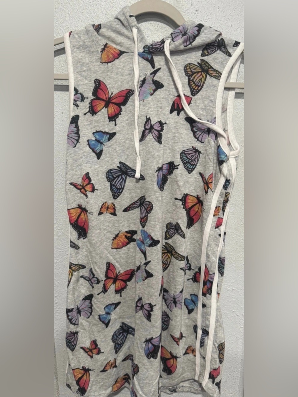 No Boundaries Butterfly Print Tank Top in Gray Size Medium